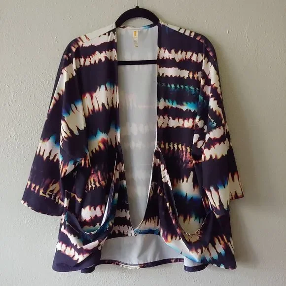 Lucy Activewear Unhindered Wrap Multi Fire Dance - Picture 1 of 15